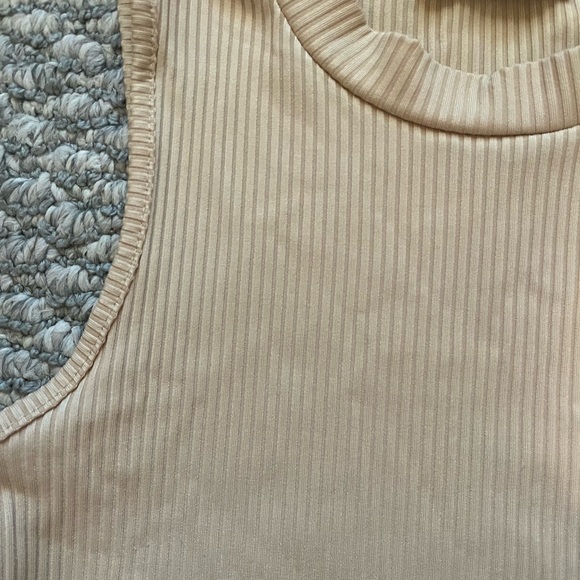 Tan Ribbed Crop Top - Picture 2 of 4
